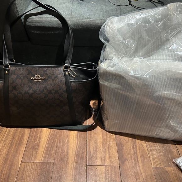 Brand new coach diaper bag - Picture 2 of 4